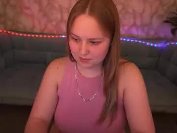 crystallpaws_ from Chaturbate is Freechat