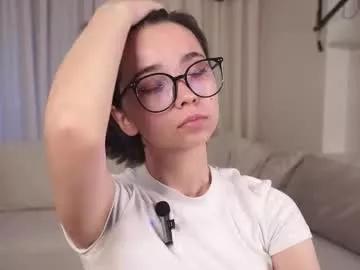 maracommiskey from Chaturbate is Freechat