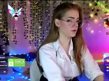 redvelveten from Chaturbate is Freechat