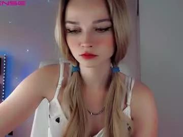 rose__luck from Chaturbate is Freechat