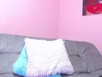sarahhot24 from Chaturbate