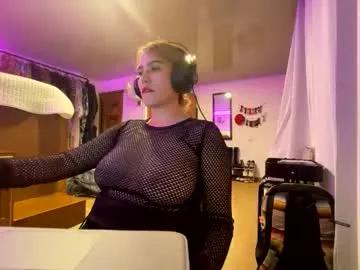scarlet_whisper from Chaturbate is Freechat
