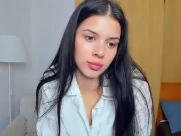 softlyy_bold from Chaturbate is Freechat
