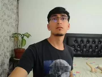 versatileguuy from Chaturbate is Freechat