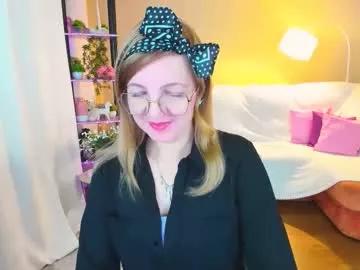 youruniverser from Chaturbate is Freechat