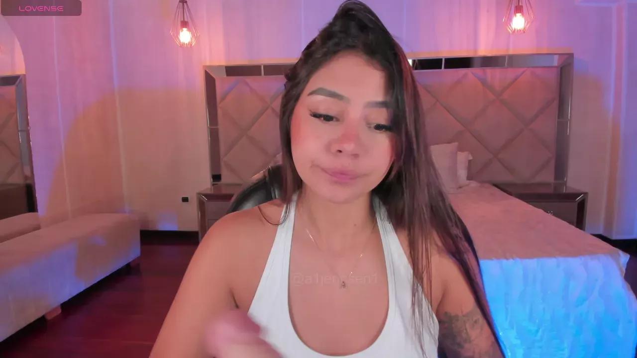 allyjensen from Cherry is Freechat