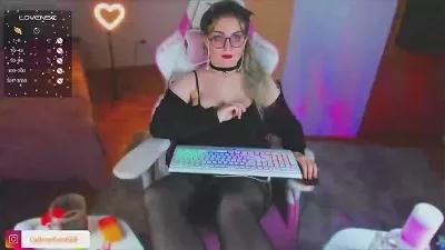 Customizable and immersive - Activate your taste buds and check-out our delicious choice of bondage cams streams with excited models getting their amazing bodies screwed with their beloved sex toys.