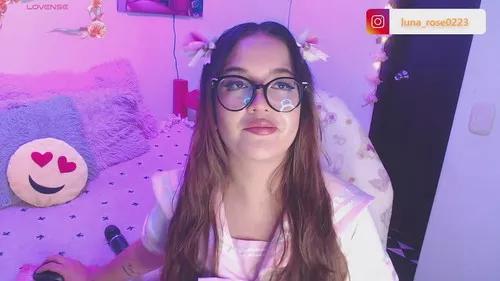 Photos of annyaqueenn from Cherry is Freechat