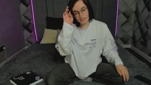 arisfoxx from Cherry is Freechat