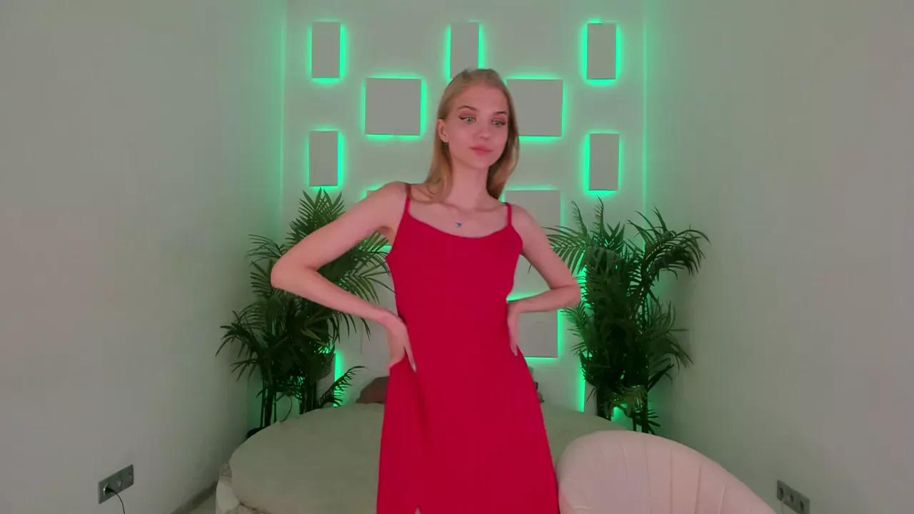 chloelens from Cherry is Freechat