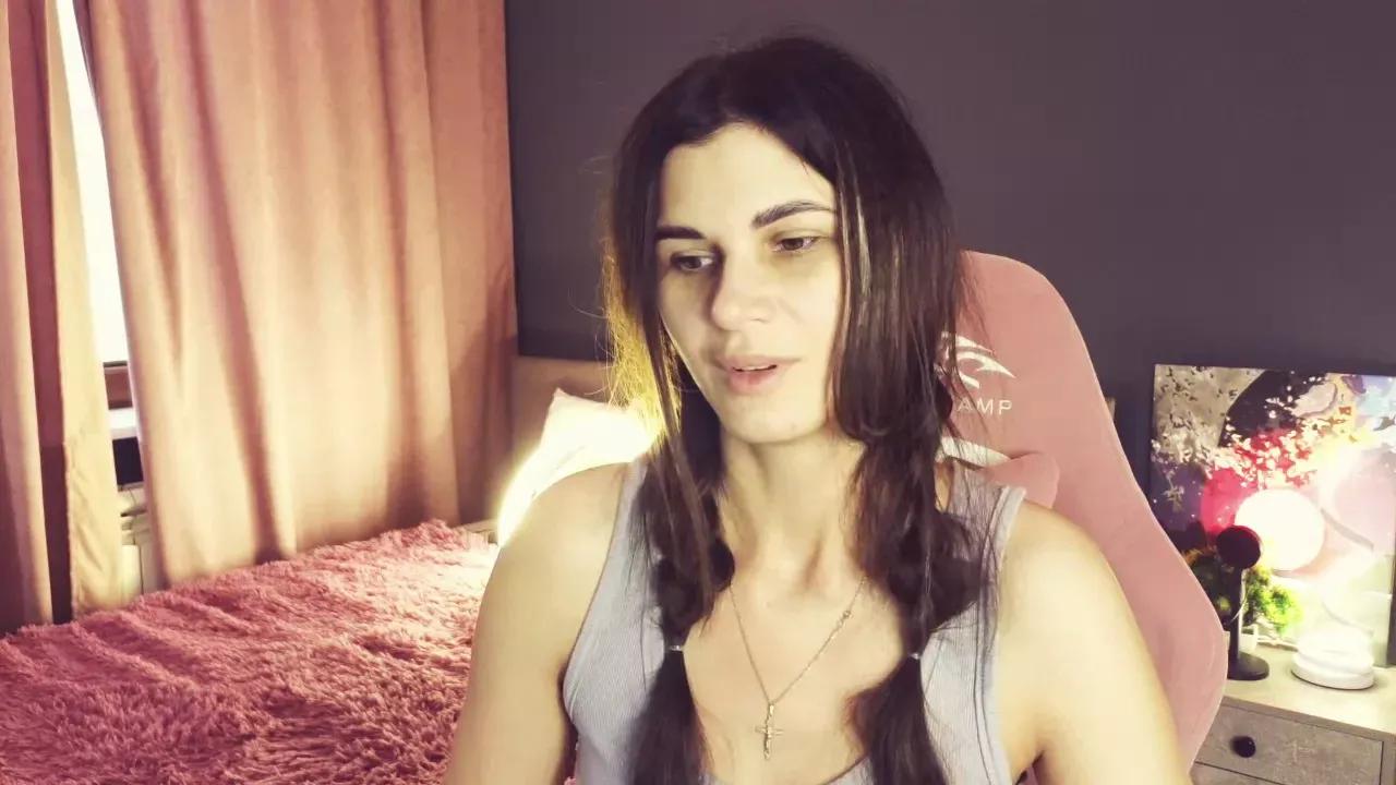 Photos of emilyreal from Cherry is Freechat