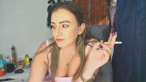 isagarcia from Cherry is Freechat