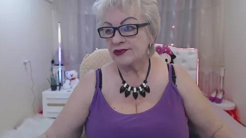 Photos of kaylesmoll from Cherry is Freechat