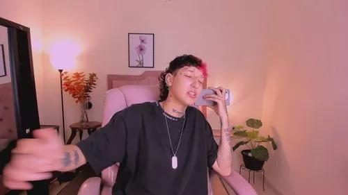 lucirouse from Cherry is Freechat