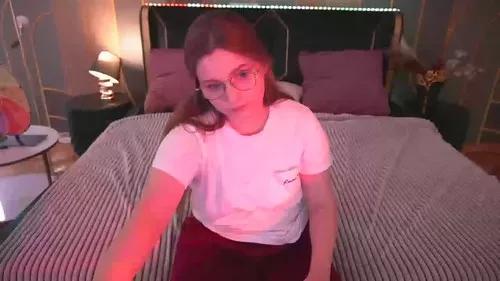 magicpeachh from Cherry is Freechat