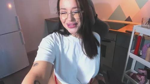 Photos of melaniedoll from Cherry is Freechat