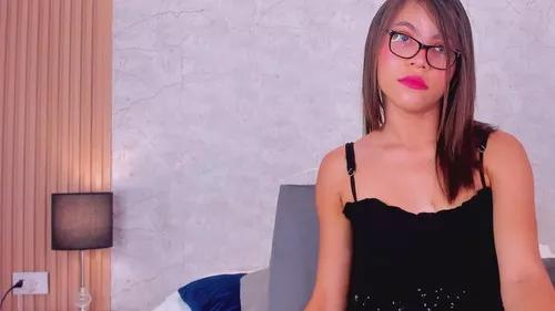 miaacollins from Cherry is Freechat