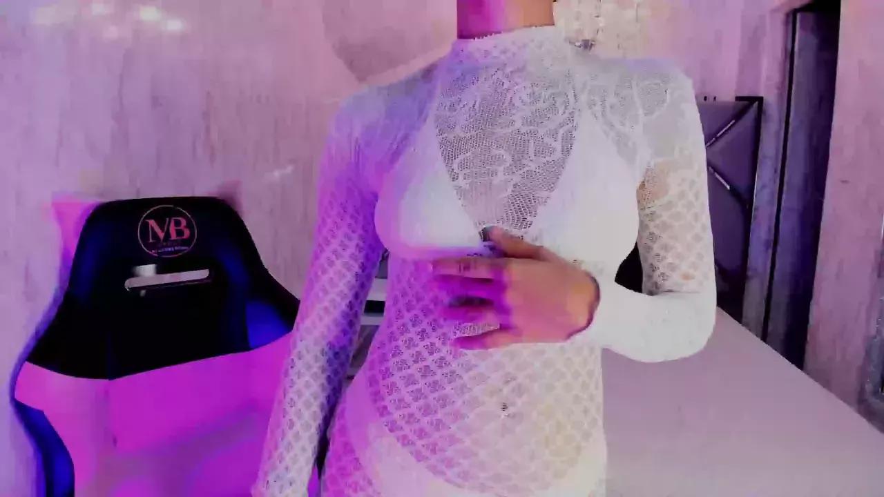niaimanni from Cherry is Freechat