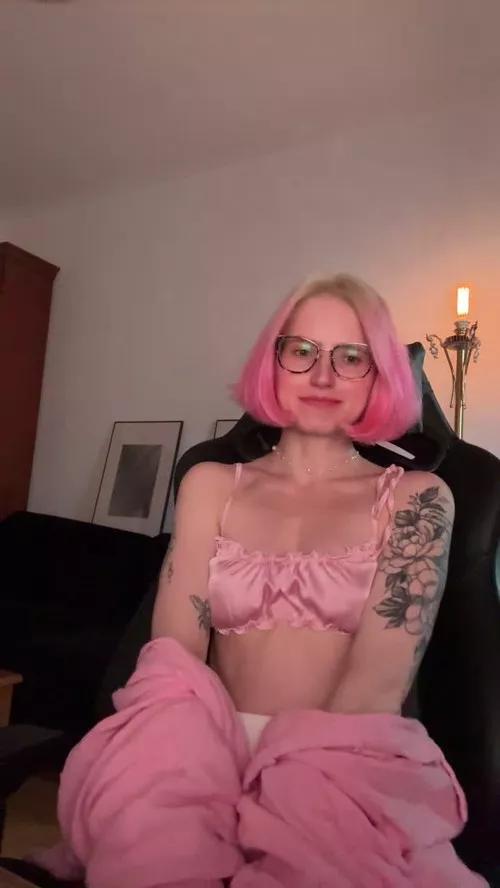 sexysweets from Cherry is Freechat