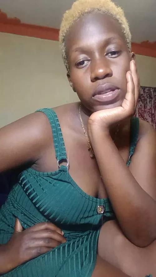 sweeetie from Cherry is Freechat