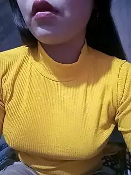 -Lanaa- from StripChat is Freechat