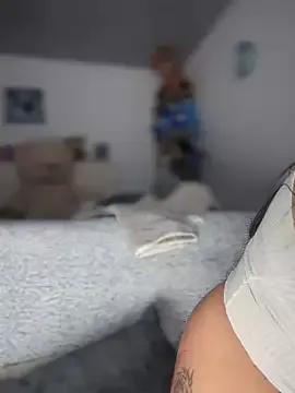 -Loren- from StripChat is Freechat