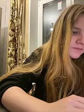 -MimmiLissa- from StripChat is Freechat