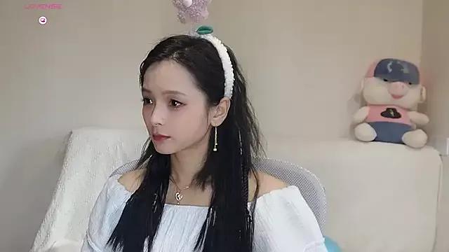 -Zara- from StripChat is Freechat