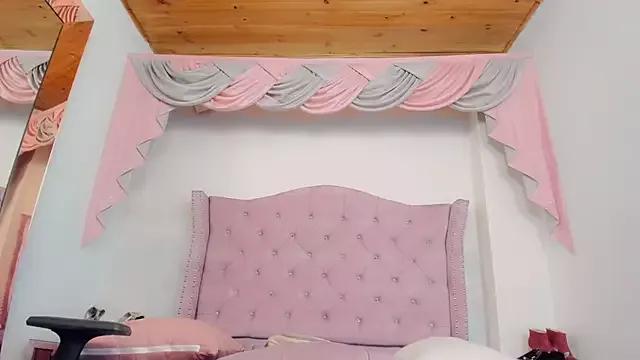 _Abby_white_ from StripChat is Freechat