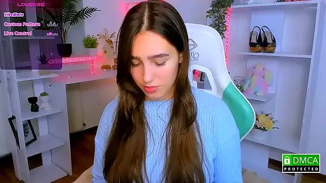 _Eliizabeth_ from StripChat is Freechat