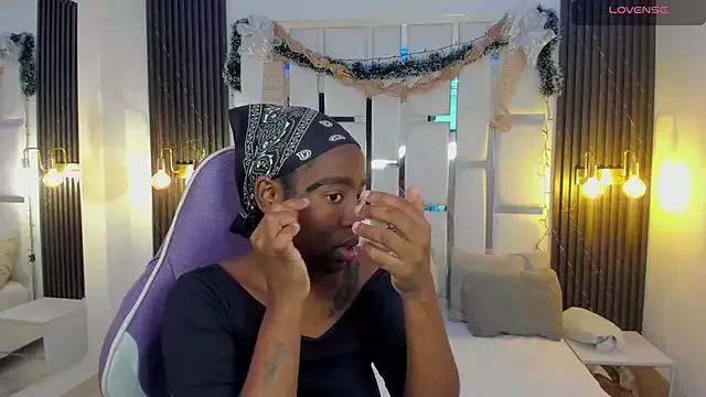 _emma_willliams_ from StripChat is Freechat