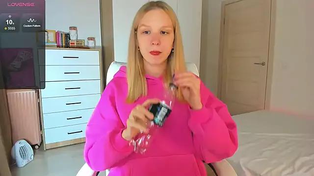 Customizable and immersive - Activate your taste buds and check-out our delicious choice of bondage cams streams with excited models getting their amazing bodies screwed with their beloved sex toys.