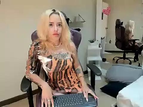 Customizable and immersive - Activate your taste buds and check-out our delicious choice of bondage cams streams with excited models getting their amazing bodies screwed with their beloved sex toys.