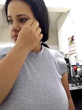_Miaaleon from StripChat is Freechat