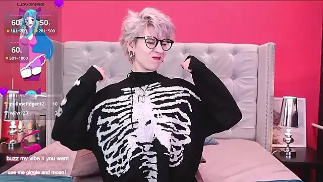 Customizable and immersive - Activate your taste buds and check-out our delicious choice of bondage cams streams with excited models getting their amazing bodies screwed with their beloved sex toys.