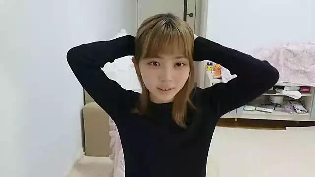 _sizuku_new model from StripChat