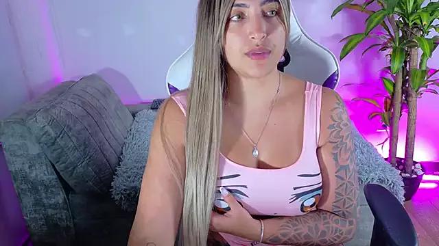a_belladanger from StripChat is Freechat