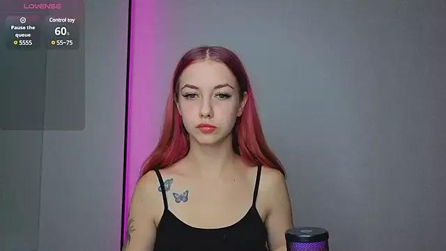 A_Karolina from StripChat is Freechat
