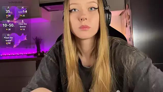 Customizable and immersive - Activate your taste buds and check-out our delicious choice of bondage cams streams with excited models getting their amazing bodies screwed with their beloved sex toys.