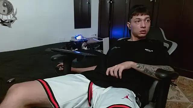 Customizable and immersive - Activate your taste buds and check-out our delicious choice of bondage cams streams with excited models getting their amazing bodies screwed with their beloved sex toys.