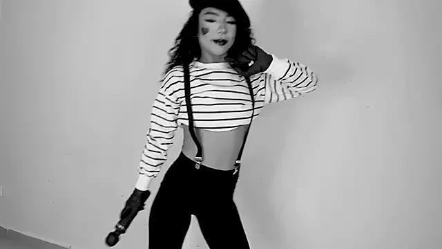 Customizable and immersive - Activate your taste buds and check-out our delicious choice of bondage cams streams with excited models getting their amazing bodies screwed with their beloved sex toys.