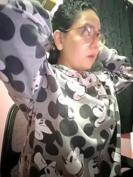 Abbyjoness21 from StripChat is Freechat