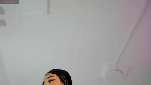AbbyMilleerr from StripChat is Freechat