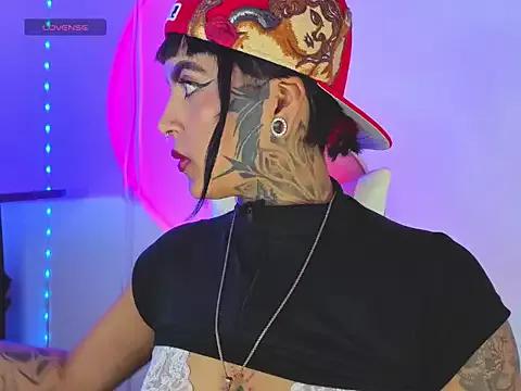 Adamsniki from StripChat is Freechat