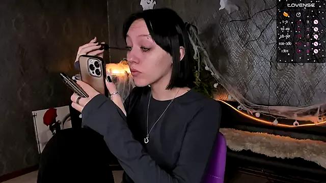 AdeliceLenoir from StripChat is Freechat