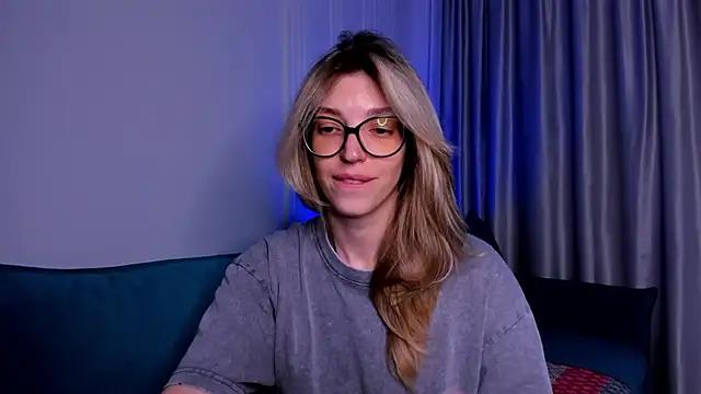 Adelina_Delvi from StripChat is Freechat