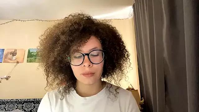 adelina_rich from StripChat is Freechat