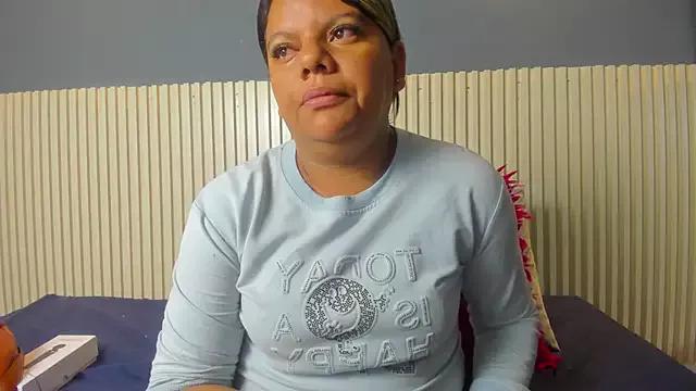 Aida-nicolle from StripChat