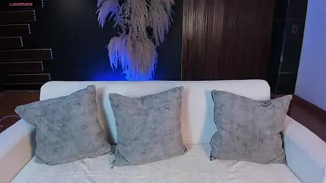 AidaJones from StripChat is Freechat