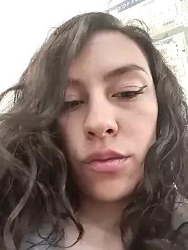 AlanaDesire from StripChat is Freechat
